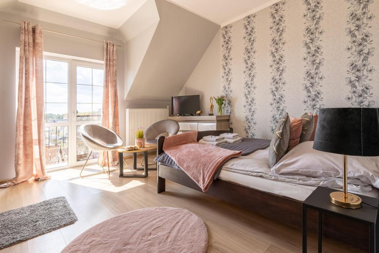 Monika Bed & Breakfast ครีนิซามอร์สกา ภายนอก รูปภาพ