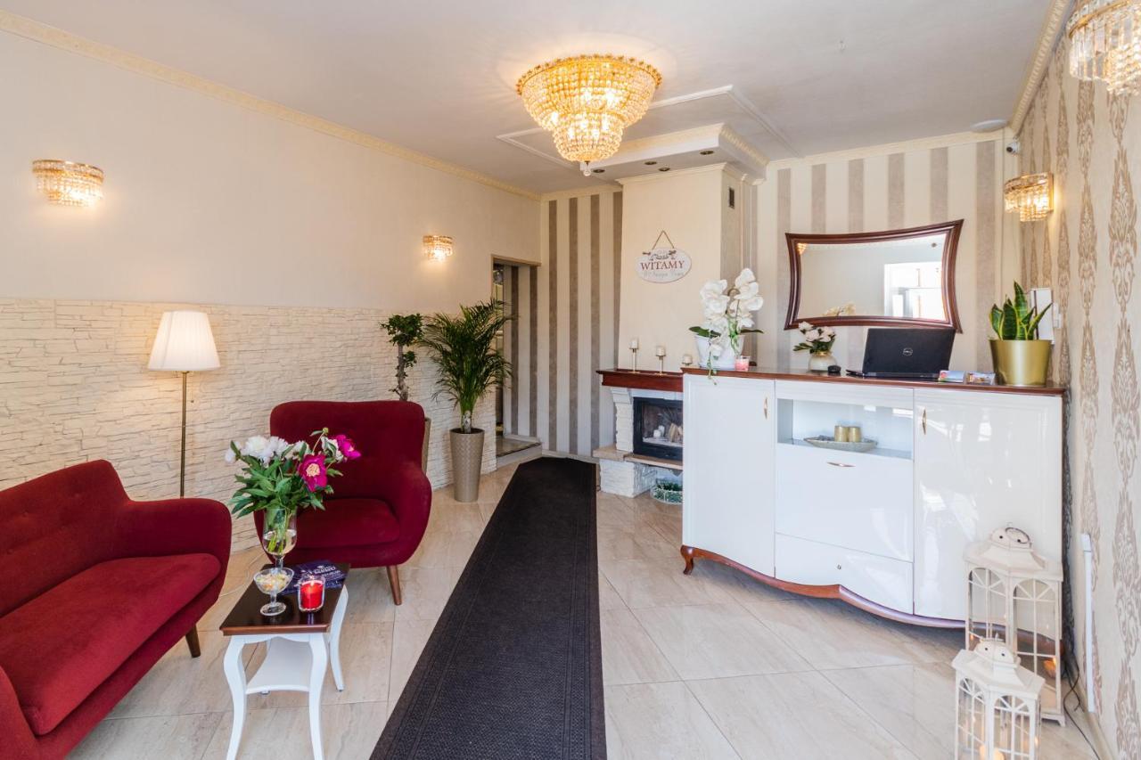 Monika Bed & Breakfast ครีนิซามอร์สกา ภายนอก รูปภาพ