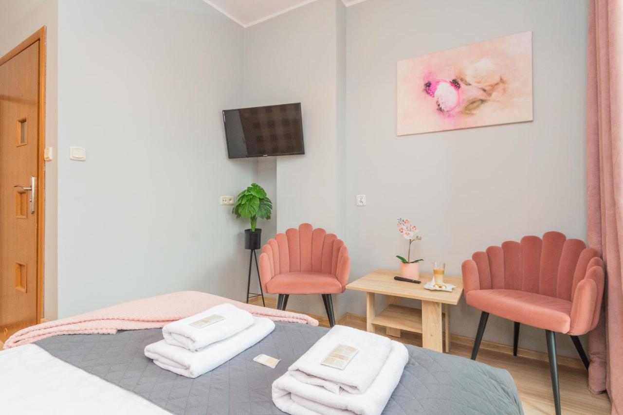 Monika Bed & Breakfast ครีนิซามอร์สกา ภายนอก รูปภาพ