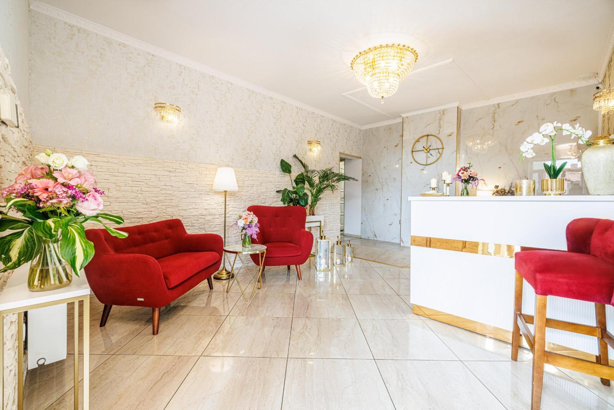 Monika Bed & Breakfast ครีนิซามอร์สกา ภายนอก รูปภาพ