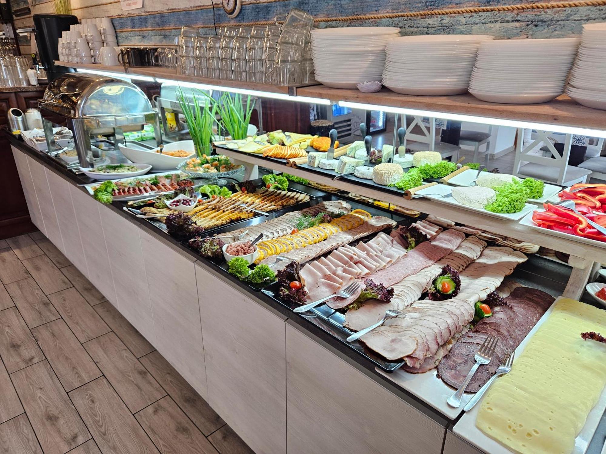 Monika Bed & Breakfast ครีนิซามอร์สกา ภายนอก รูปภาพ